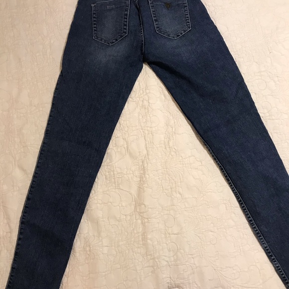 Low-rise Guess Skinny Jeans - Picture 2 of 8